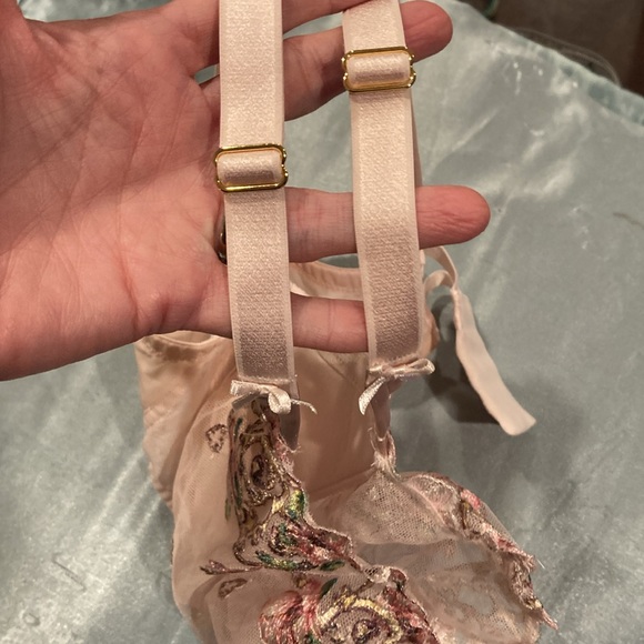 Victoria’s Secret 36Ddd baby pink, sheer floral shimmery Valentine’s Day bra new - Picture 16 of 17